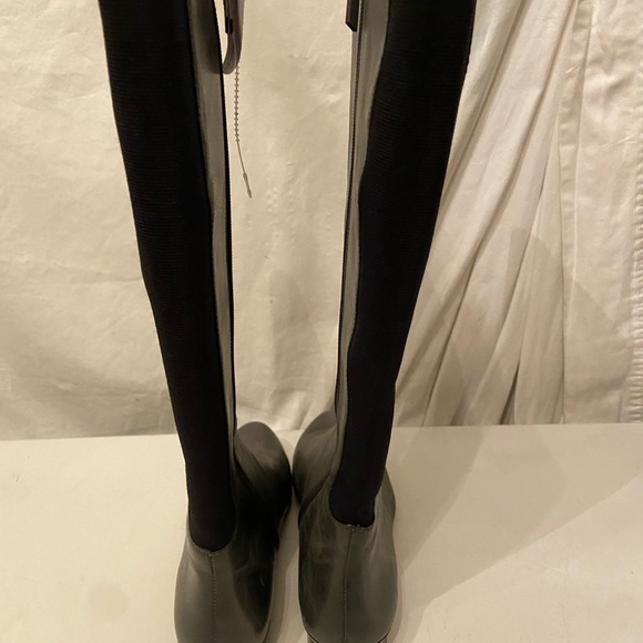 G.I.L.I. Gray leather kneehigh boots sizes 8 & 9 - Picture 3 of 8